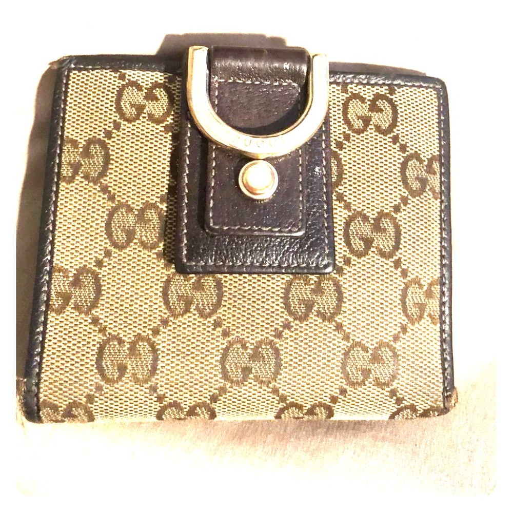 SOLD! Authentic preowned Gucci wallet